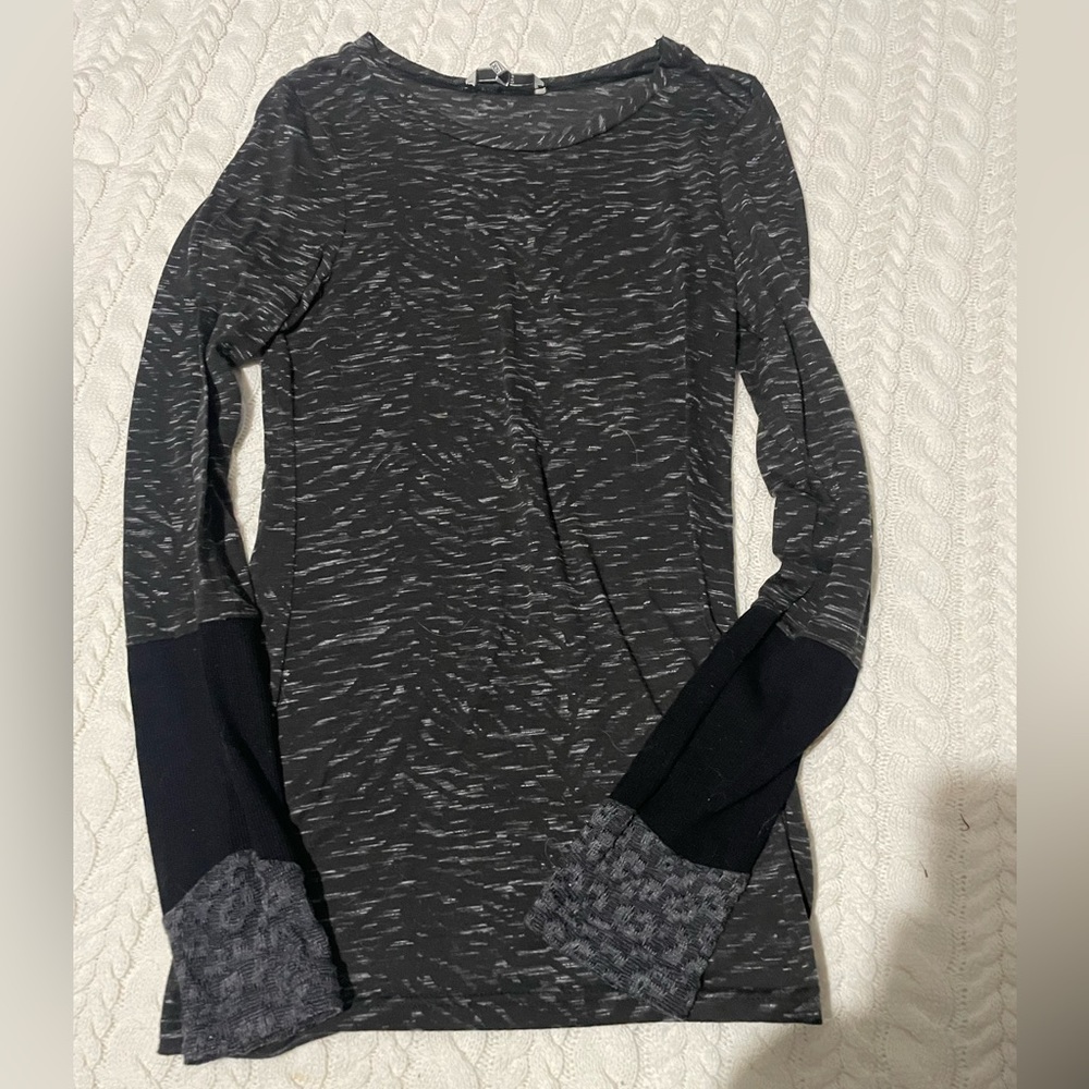 Long sleeve t shirt